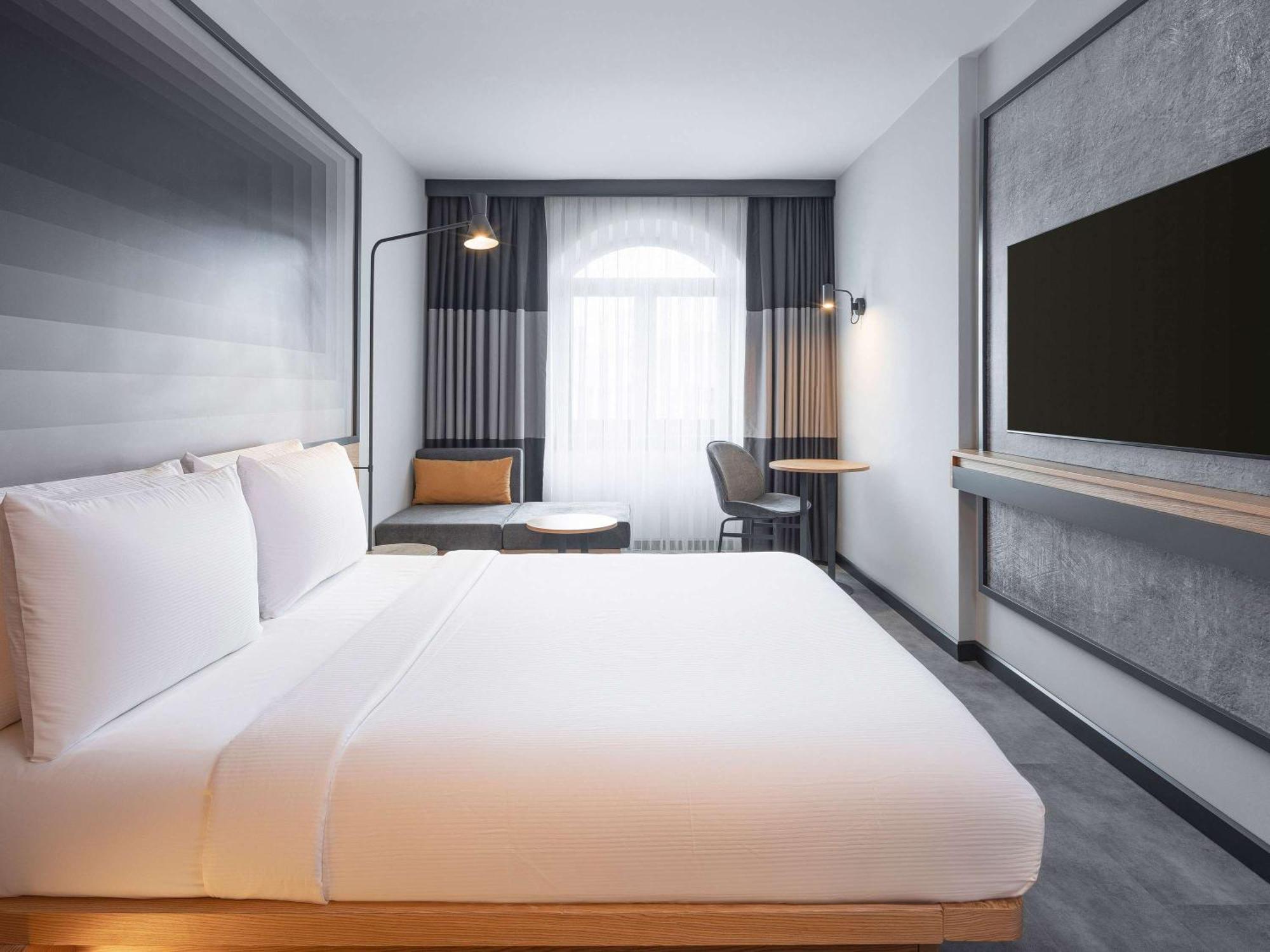 Hotel Ibis Istanbul Sisli Esterno foto
